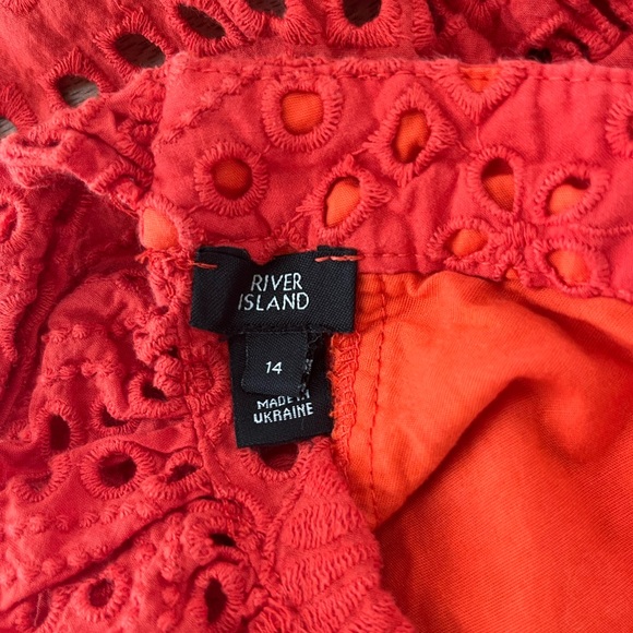 EUC River Island Red Eyelet Embroidered Open Back Blouse with Ruffles - Picture 5 of 7